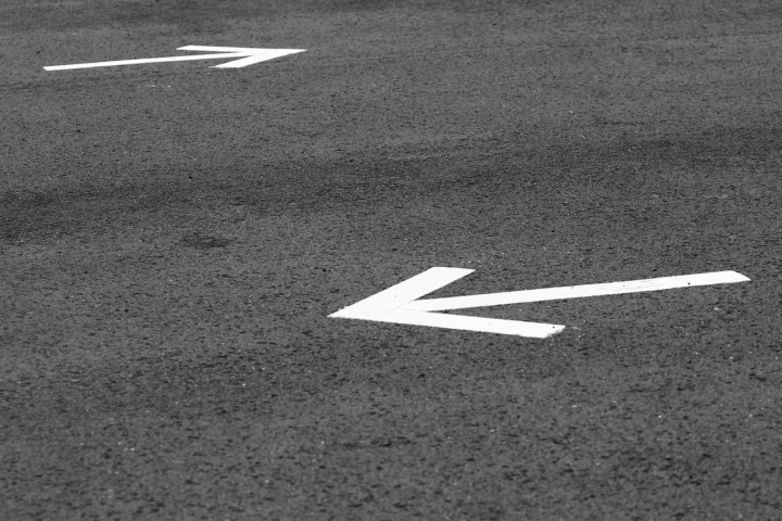 Choosing between statistical and simple arbitrage