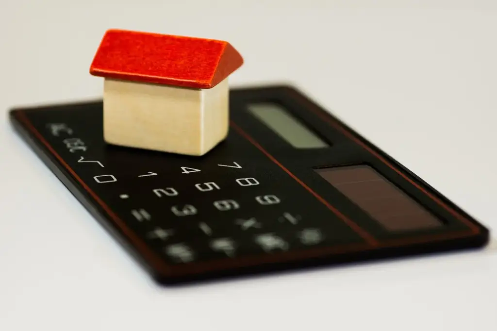 Calculating arbitrage trading costs with a calculator and coins